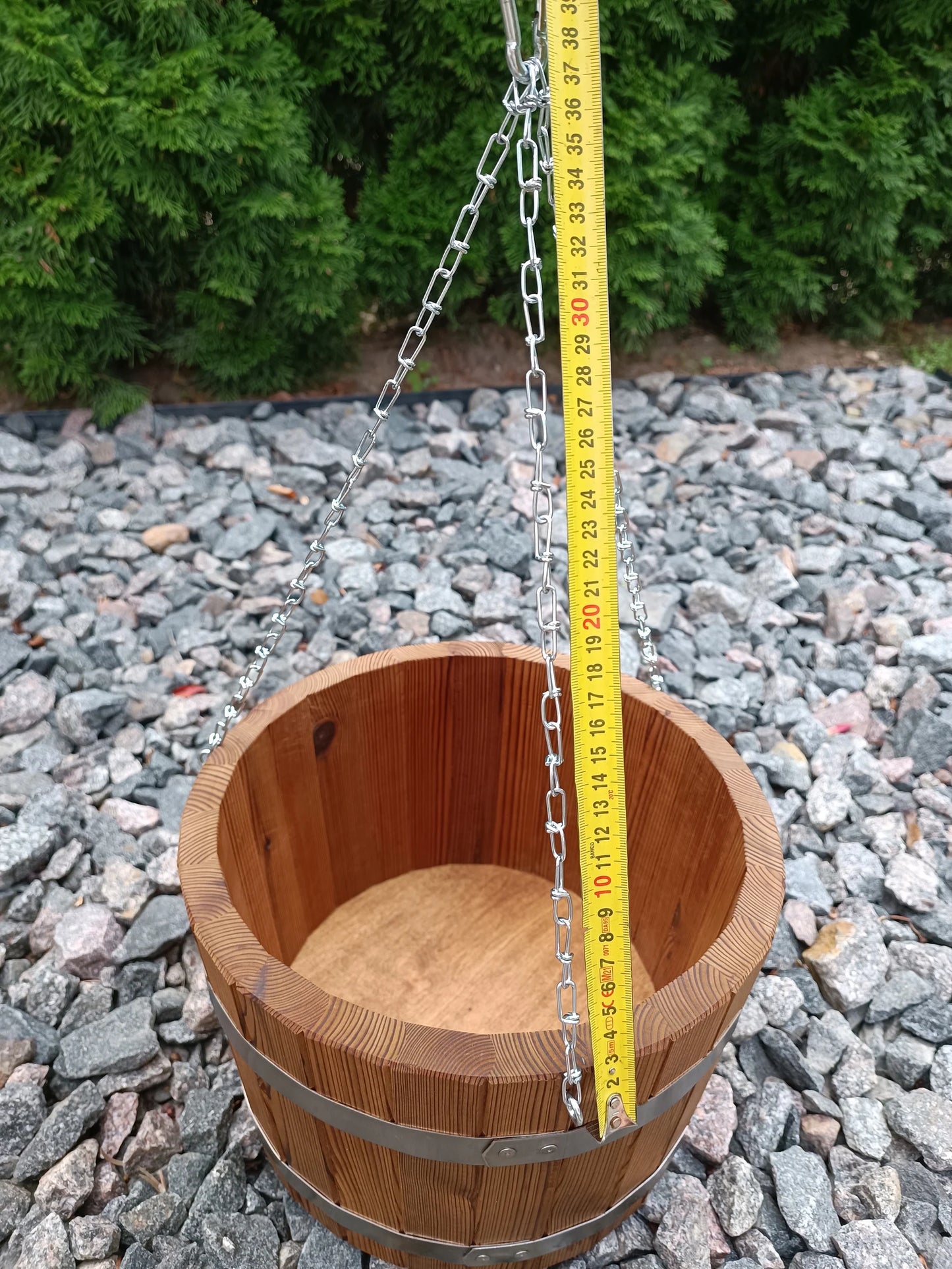 Hanging flower pot / hanging flower planter